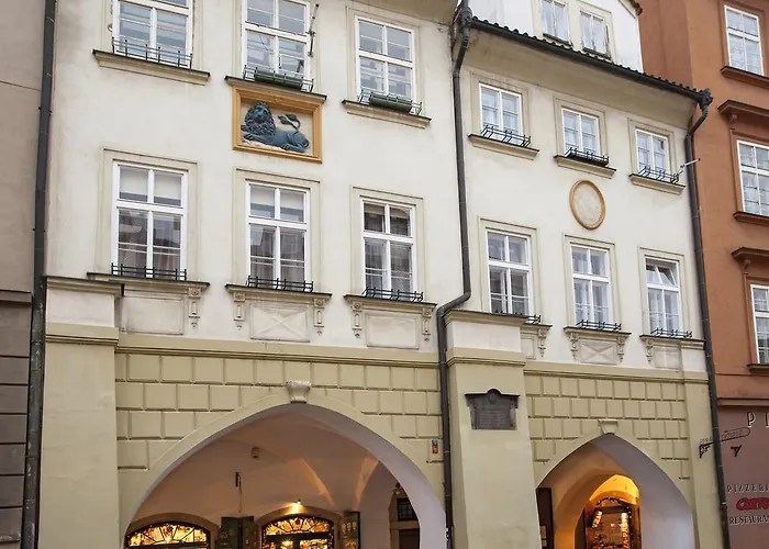 Igor And David Apartments